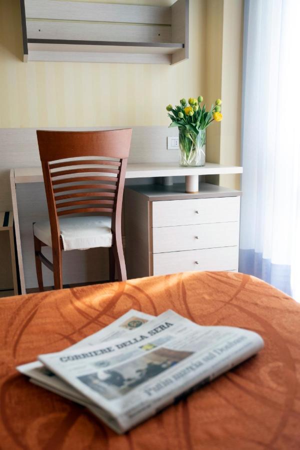 Hotel Mirage Viareggio Esterno foto